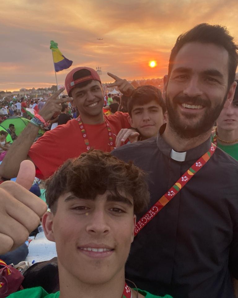 Carlos R